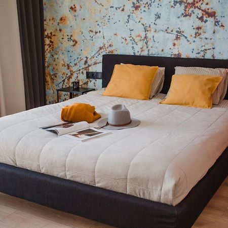 W&K Apartments - Ginger Suite - Faktura Vat, Parking コシャリン エクステリア 写真