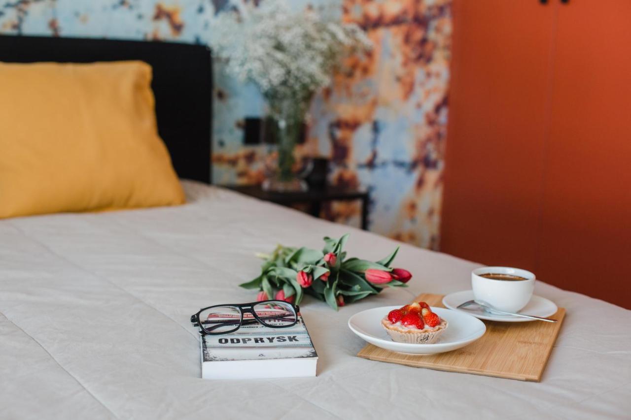W&K Apartments - Ginger Suite - Faktura Vat, Parking コシャリン エクステリア 写真