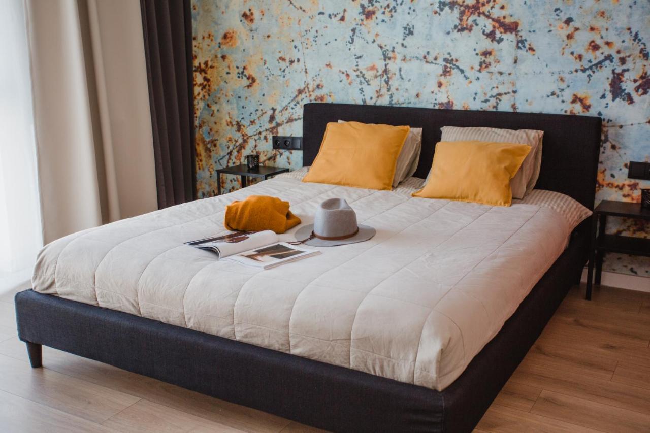 W&K Apartments - Ginger Suite - Faktura Vat, Parking コシャリン エクステリア 写真